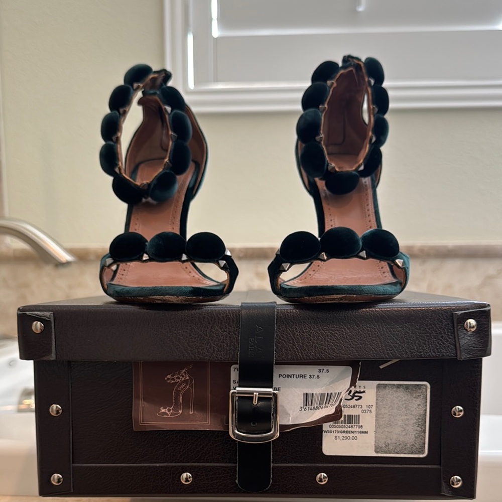 Elegant Velvet Women's Heels